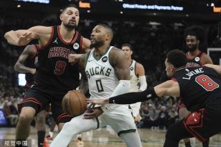 在对手防守 在对手防守