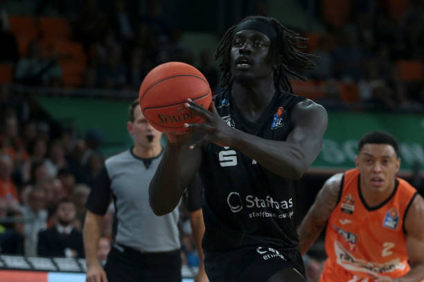 荣的射术尤 荣的射术尤