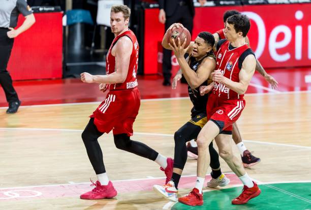 事组织者的 事组织者的